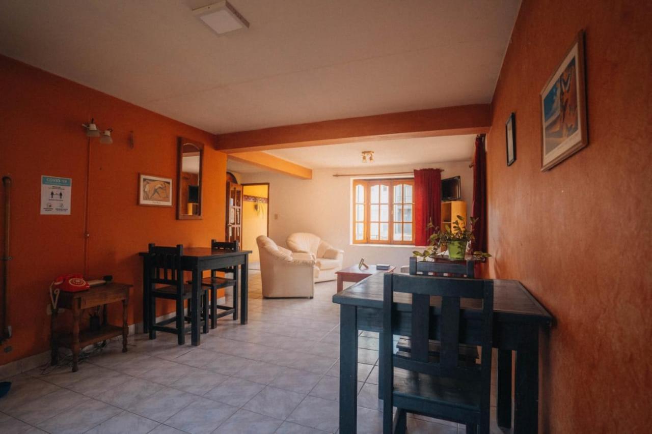 La Casa De Emma Hostel Esquel Ngoại thất bức ảnh